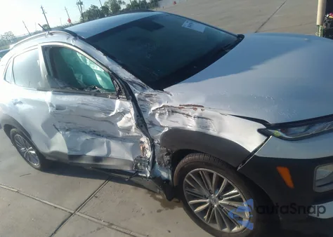 2021 Hyundai Kona Sel z USA, uszkodzony, nr VIN KM8K22AA4MU711751